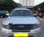 Ford Everest Limited 2013 - Cần bán gấp Ford Everest Limited 2013, màu bạc ít sử dụng, giá tốt