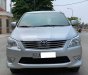 Toyota Innova V 2012 - Bán ô tô Toyota Innova V sản xuất năm 2012, màu bạc số tự động