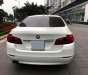 BMW 5 Series 520i  2014 - Chính chủ bán xe BMW 5 Series 520i đời 2015, màu trắng/kem, nhập khẩu, có cửa hít