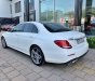 Mercedes-Benz E300 2017 - Cần bán xe Mercedes E300  đời 2017, màu trắng, xe nhập