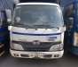 Hino 300 Series   2016 - Bán ô tô Hino máy 4.0 tải có mui TT: 1T800KG năm 2016, màu trắng, 400 triệu