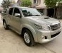 Toyota Hilux 4x4 G 2013 - Bán Toyota Hilux 4x4 G năm sản xuất 2013, màu vàng giá cạnh tranh