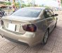 BMW 3 Series  320i 2008 - Gia đình cần bán xe BMW 320i, sản xuất 2008, số tự động, màu vàng cát