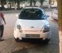 Chevrolet Spark   2010 - Cần bán xe Chevrolet Spark sản xuất năm 2010, màu trắng xe gia đình