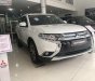 Mitsubishi Outlander 2.0 CVT Premium 2019 - Cần bán xe Mitsubishi Outlander 2.0 CVT Premium sản xuất 2019, màu trắng