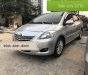 Toyota Vios E 2010 - Cần bán xe Toyota Vios E sản xuất 2010, màu bạc mới 95%, giá chỉ 275 triệu