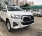 Toyota Hilux 2.4E 4x2 AT 2019 - Bán xe Toyota Hilux AT 2019, màu trắng, nhập khẩu, 695 triệu