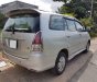 Toyota Innova V 2010 - Gia đình cần bán 1 xe Innova đời 2010, màu bạc