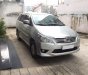 Toyota Innova E 2013 - Bán xe Toyota Innova 2013 số sàn, màu bạc form mới