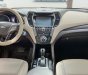 Hyundai Santa Fe 2017 - Bán Hyundai Santa Fe full dầu 4W đời 2017, màu trắng