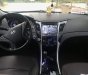 Hyundai Sonata 2.0AT 2011 - Cần bán xe Hyundai Sonata 2.0AT sản xuất năm 2011, màu đen, xe nhập