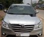 Toyota Innova  MT 2016 - Bán Toyota Innova 2016, số sàn, xe gia đình đi hơn 6 vạn