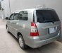 Toyota Innova V 2012 - Bán xe Toyota Innova V đời 2012, màu bạc, giá chỉ 555 triệu