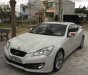 Hyundai Genesis 2011 - Cần bán lại xe Hyundai Genesis năm 2011, màu trắng xe gia đình