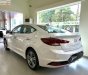 Hyundai Elantra 1.6 Sport 2019 - Cần bán Hyundai Elantra 1.6 Sport năm 2019, màu trắng, giá 769tr