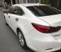 Mazda 6 2.0 2016 - Gia đình cần bán Mazda 6 sản xuất 2016, số tự động, bản 2.0, màu trắng