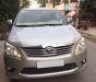 Toyota Innova 2012 - Cần bán lại xe Toyota Innova đời 2012, màu bạc, số sàn, 475tr