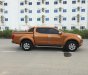 Nissan Navara NP300 2.5 EL, AT 2016 - Bán ô tô Nissan Navara 2.5 EL Sx 2016, số tự động với chạy 2,5 vạn, nhập khẩu