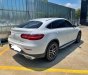 Mercedes-Benz GLC-Class GLC300 2018 - Bán xe Mercedes GLC300 Coupe trắng, nội thất nâu 2018 siêu lướt. Có hỗ trợ trả góp ưu đãi