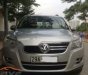 Volkswagen Tiguan   2010 - Bán ô tô Volkswagen Tiguan đời 2010, màu bạc, giá tốt