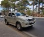 Toyota Hilux 2011 - Bán Toyota Hilux năm 2011, màu bạc