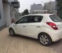 Hyundai i20 2011 - Cần bán gấp Hyundai i20 2011, màu trắng, nhập khẩu