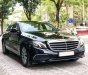 Mercedes-Benz E class E200 2019 - Bán gấp Mercedes E200 2019 cũ màu đen, chính chủ chạy lướt