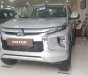 Mitsubishi Triton 4X2 AT MIVEC 2019 - Cần bán Mitsubishi Triton 4X2 AT MIVEC sản xuất 2019, màu bạc, xe nhập giá cạnh tranh