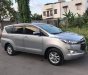 Toyota Innova E 2017 - Cần bán xe Toyota Innova E 2017 số sàn màu xám