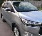 Toyota Innova E 2017 - Cần bán xe Toyota Innova E 2017 số sàn màu xám