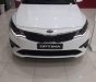 Kia Optima   2.0 2019 - Cần bán xe Kia Optima 2.0 2019, màu trắng, mới 100%