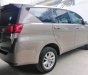 Toyota Innova E 2016 - Bán Toyota Innova E sản xuất 2016, màu bạc, số sàn 