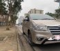 Toyota Innova 2016 - Gia đình cần bán xe Innova 2016, số sàn, màu vàng cát, gia đình sử dụng