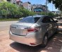 Toyota Vios 2017 - Bán Toyota Vios 2017 số sàn màu bạc, gia đình đi kỹ