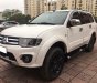 Mitsubishi Pajero 2017 - Gia đình cần bán Pajero 2017, số tự động, máy xăng, màu trắng mới tinh