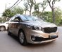 Kia Sedona 2018 - Gia đình cần bán Sedona 2018, số tự động, bản full 3.3L, màu vàng cát