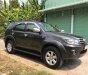 Toyota Fortuner 2010 - Gia đình cần bán Fortuner 2010 màu xám chì, máy xăng