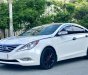 Hyundai Sonata 2.0 2011 - Bán xe Hyundai Sonata sx 2011 màu trắng cực đẹp, xe cũ nhưng đi kỹ giữ gìn