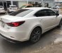 Mazda 6 2.5 Premium 2017 - Bán Mazda 6 2.5 Premium màu trắng camay, số tự động sản xuất 2017 xe đẹp chạy lướt