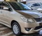 Toyota Innova G 2013 - Bán Innova 2.0G 2013, số tự động, màu nâu vàng hiếm. Xe đẹp, giảm giá ngay 30tr cho khách thiện chí xem xe