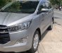 Toyota Innova 2.0 E 2018 - Bán Toyota Innova 2.0 E năm sản xuất 2018, màu bạc