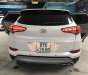 Hyundai Tucson 1.6 Turbo 2017 - Bán Hyundai Tucson 1.6 Turbo màu trắng camay, máy xăng, số tự động, sản xuất 12/2017, một chủ đi 29000km