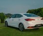 Hyundai Elantra  1.6 MT 2019 - Cần bán xe Hyundai Elantra đời 2019, màu trắng, 555tr
