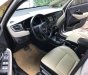 Kia Rondo   2016 - Cần bán lại xe Kia Rondo đời 2016, màu bạc, số tự động, giá 488tr