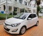 Hyundai i20 2013 - Bán Hyundai i20 đời 2013, màu trắng