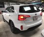 Kia Sorento GAT 2016 - Bán Kia New Sorento GAT 2.4AT màu trắng, máy xăng, số tự động, sản xuất 2016, biển Sài Gòn
