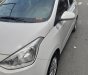 Hyundai i10 2017 - Cần bán gấp Hyundai i10 số sàn đời 2017, màu trắng, chính chủ, giá 337tr