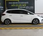 Kia Rondo GAT   2017 - Cần bán xe Kia Rondo GAT 2.0AT 2017, màu trắng, giá cạnh tranh