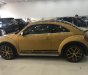 Volkswagen Beetle 2017 - Bán Volkswagen Beetle Dune năm sản xuất 2017, màu vàng, nhập khẩu