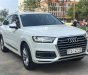 Audi Q7   2.0 2017 - Bán xe Audi Q7 2.0 model 2018 màu trắng nội thất đen giá tốt. Trả trước 900 triệu nhận xe ngay